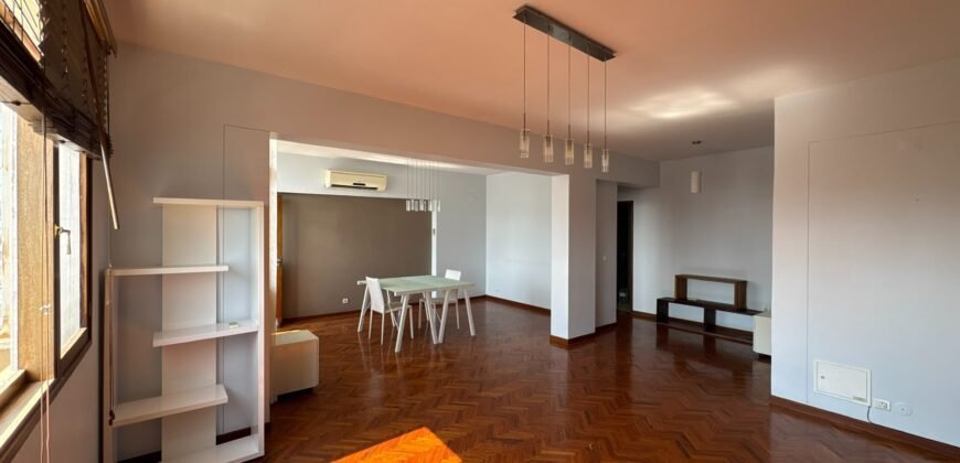 Arrenda-se APARTAMENTO T3