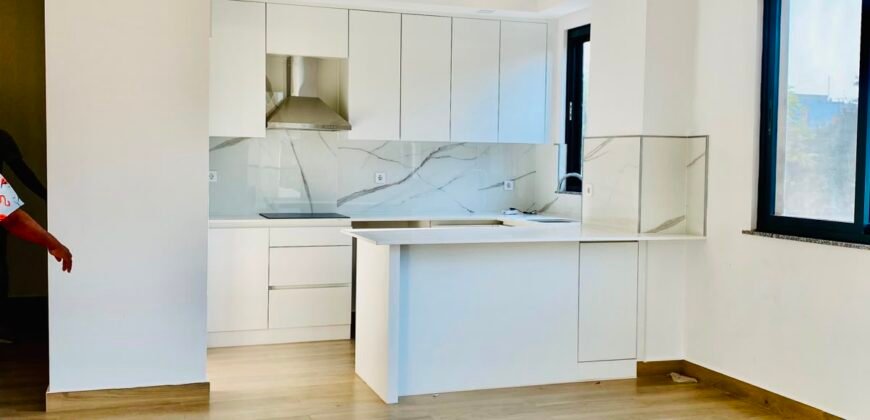 VENDE-SE APARTAMENTO T2 (Prédio novo), LOCALIZADO NO FLORA RESIDENCE, BAIRRO DA SOMMERCHIELD 1, Av. Paulo Samuel Kankhomba n⁰ 420, C.MAPUTO