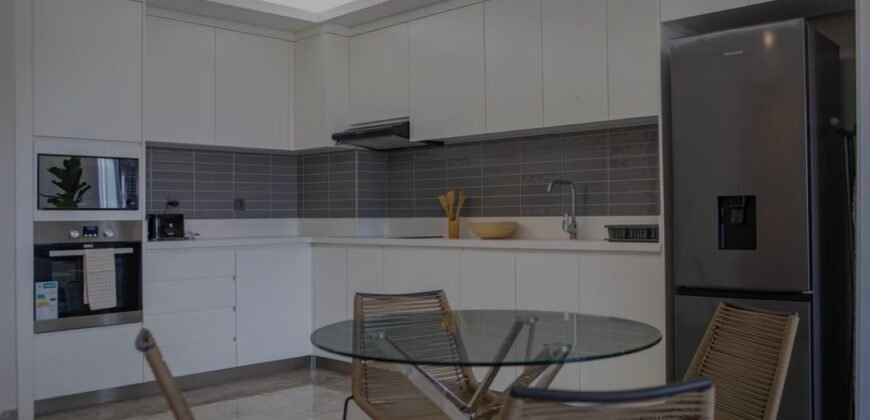 ARRENDA-SE APARTAMENTO T1, SITO NA AVENIDA DA MARGINAL, PARKMOZA