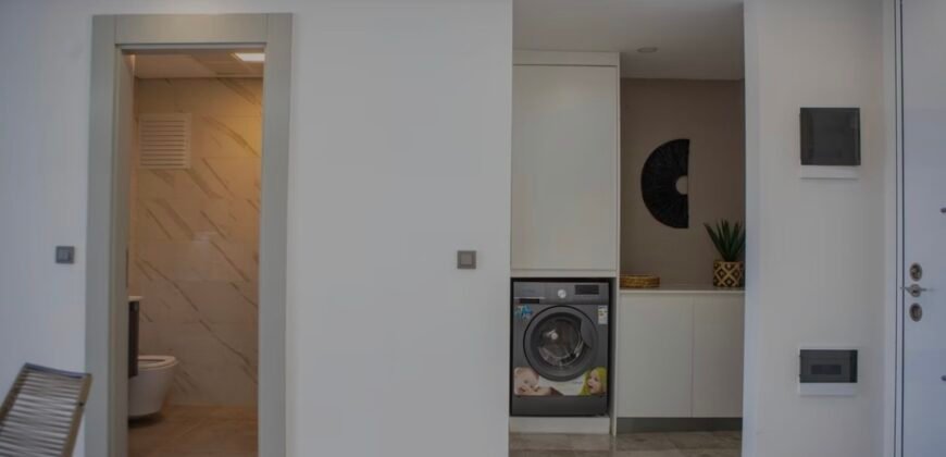 ARRENDA-SE APARTAMENTO T1, SITO NA AVENIDA DA MARGINAL, PARKMOZA